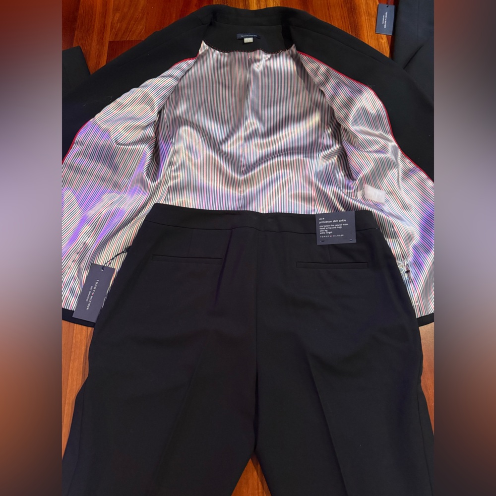 NWT Tommy Hilfiger Women’s Black Suit, 6/8 - Picture 11 of 15